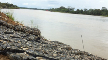 control de erosion en rios y playas con geomembranas